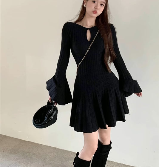 春 ニット ミニワンピース レディース 韓国 ファッション キーホールネック リブニット 袖フレア フレア ミニ ワンピ
