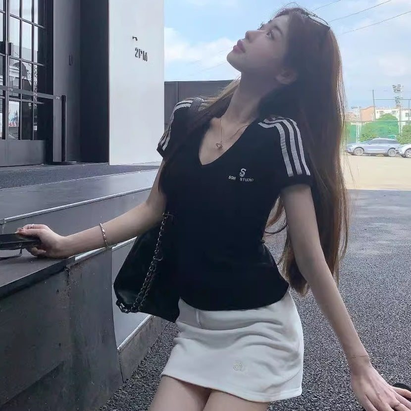 Vネック ライン Tシャツ レディース 韓国 ファッション ストレッチ タイト クロップ T