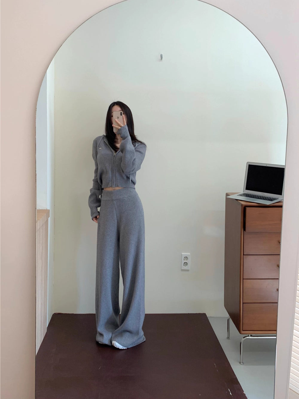 ニット セットアップ クロップド パーカー ワイドパンツ 韓国 ファッション 上下セット ショート丈 フード付きニット