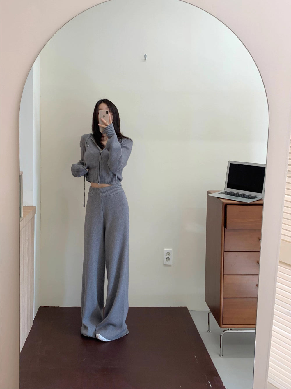 ニット セットアップ クロップド パーカー ワイドパンツ 韓国 ファッション 上下セット ショート丈 フード付きニット