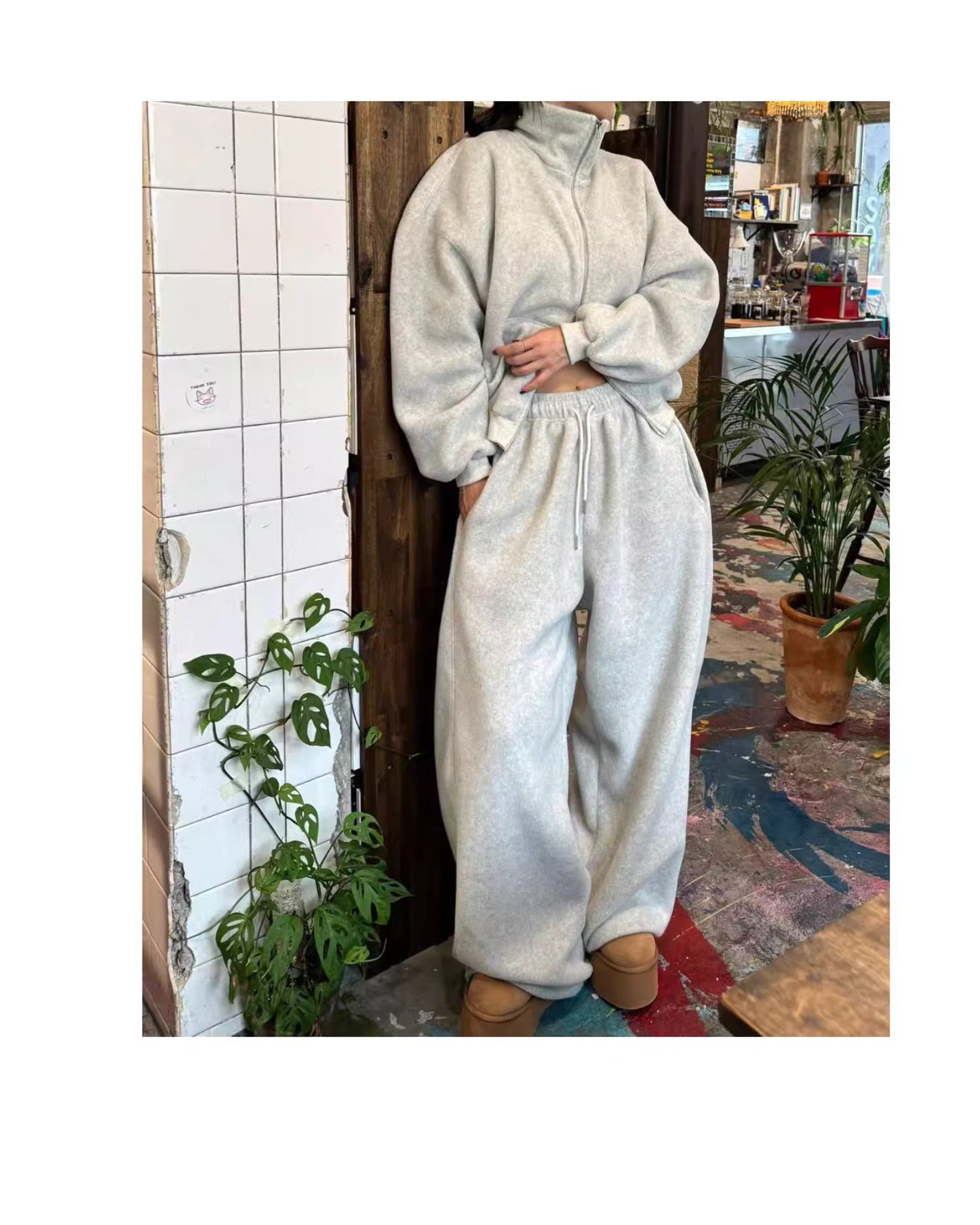 フリース パーカー セットアップ レディース 韓国 ファッション 2025年冬 あったか 上下 ２点 セット スタンドカラー ショート丈 ジップパーカー ドロスト ワイドパンツ