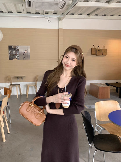 ニット ロングワンピース レディース 春 韓国 ファッション Uネック 細見え Aライン ロングワンピ