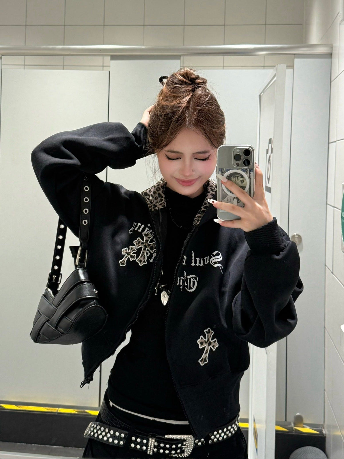 韓国ファッション レディース クロップ ジップアップパーカー レオパード柄 襟付き オーバーサイズ ストリート Y2K グランジ ブラックブルゾン