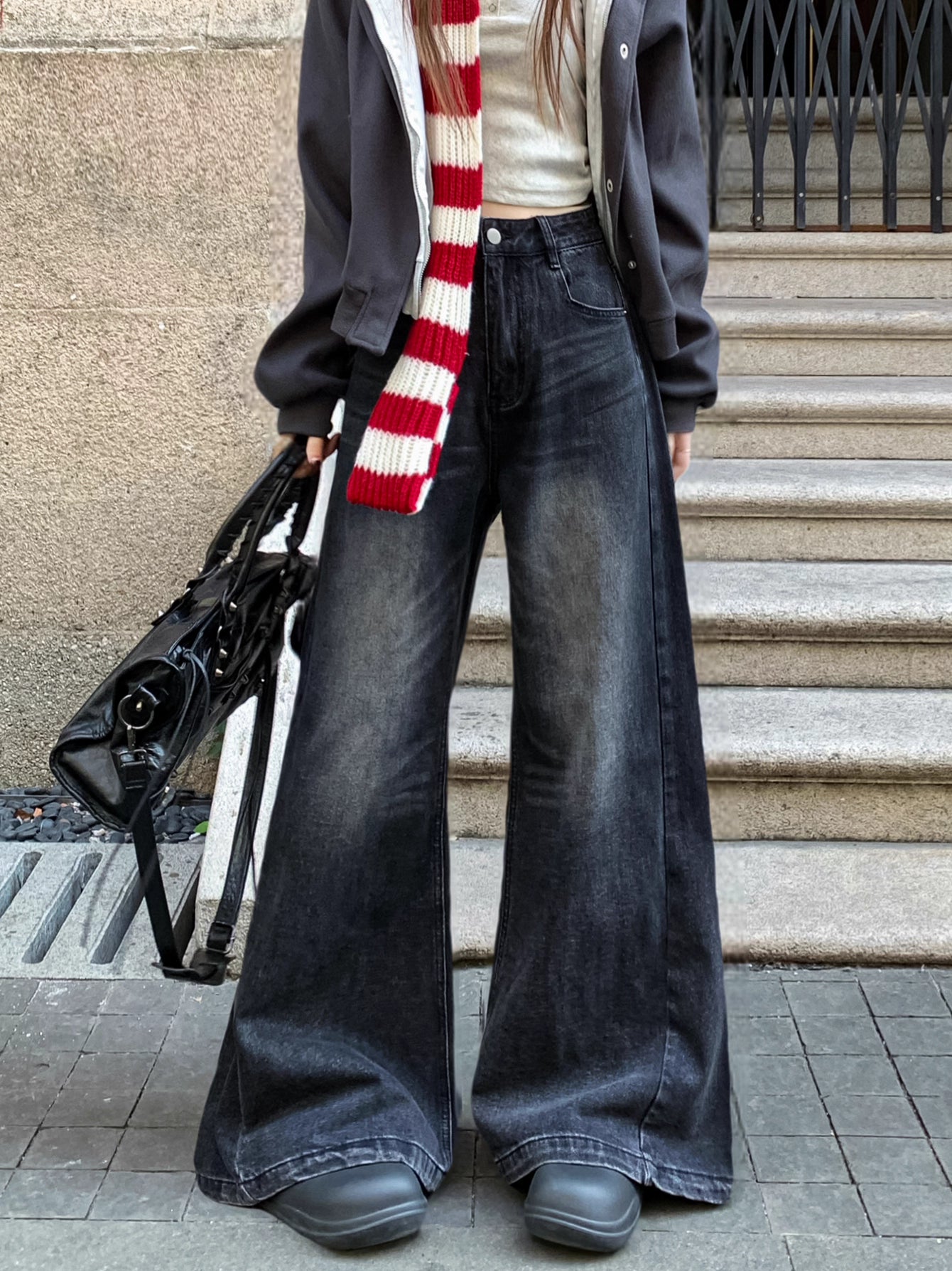 フレア ワイド ブラック デニムパンツ 韓国 ファッション レトロ ヴィンテージ加工 ブラック ジーンズ 秋冬  ゆったり 脚長シルエット