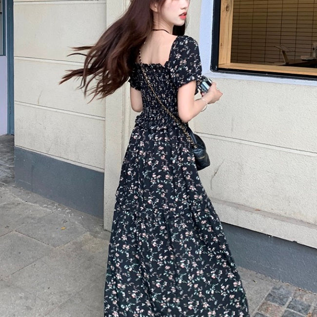 花柄 ドレス ワンピース 韓国 半袖 パフスリーブ デコルテ スリット ロングワンピース 黒 小花柄 きれいめワンピ