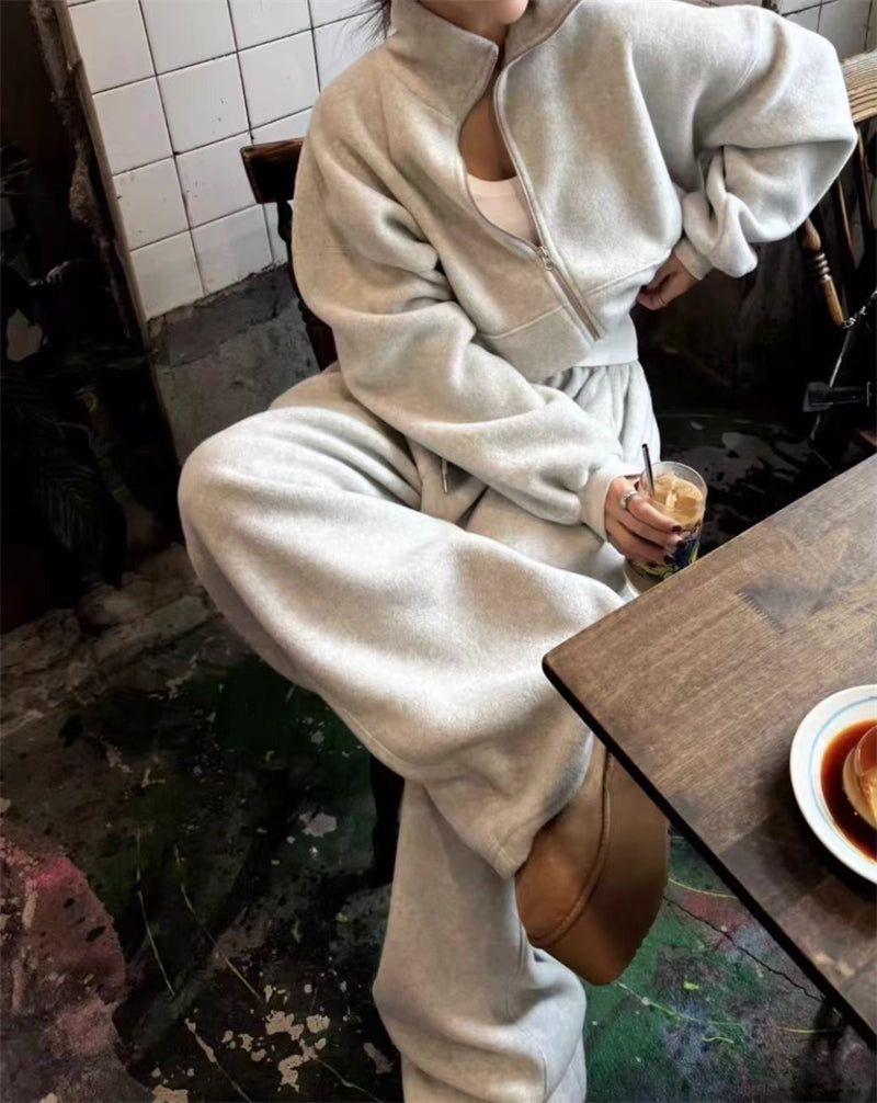 フリース パーカー セットアップ レディース 韓国 ファッション 2025年冬 あったか 上下 ２点 セット スタンドカラー ショート丈 ジップパーカー ドロスト ワイドパンツ