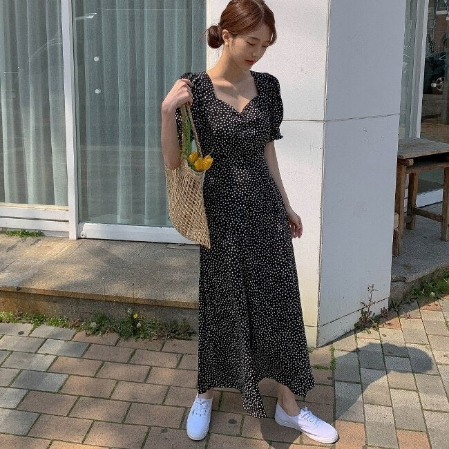 花柄 黒 ワンピース レディース 韓国 ファッション 夏 半袖 フレア